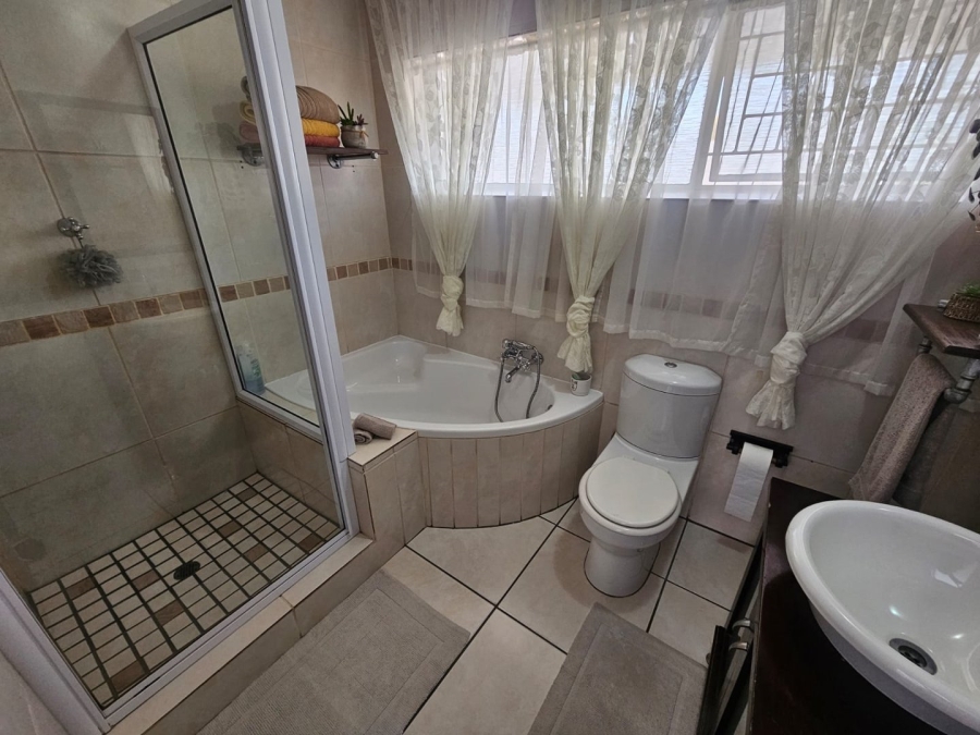 3 Bedroom Property for Sale in Sasolburg Free State